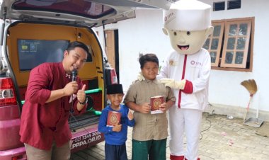 Hadiah Mushaf untuk Santri Berprestasi