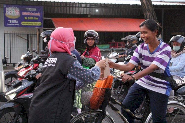 PPPA Daarul Qur’an Yogyakarta Gelar Aksi Berbaksi Takjil Gratis