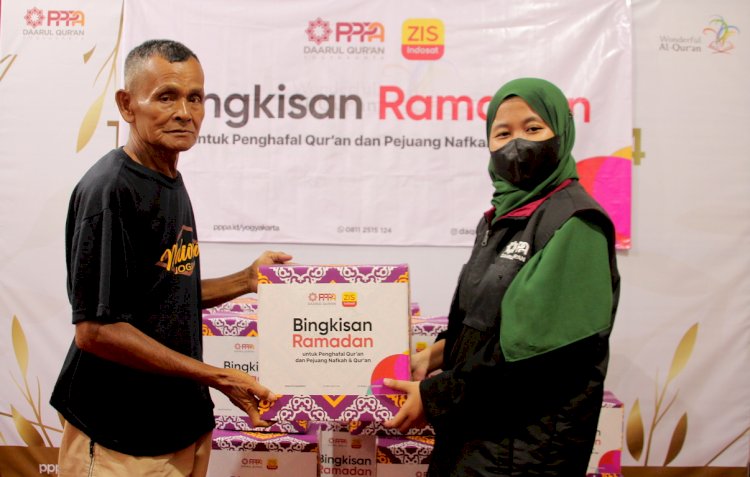PPPA Daarul Qur’an Yogyakarta Berbagi Bingkisan Ramadan Bersama ZIS Indosat