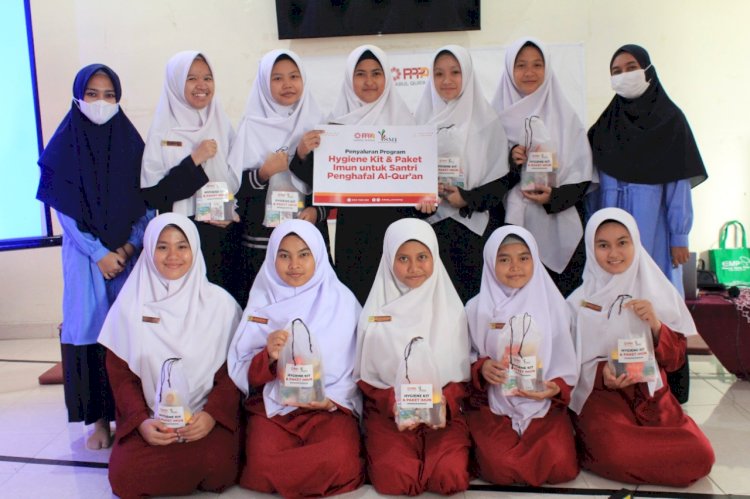 PPPA Daarul Qur'an Seamarang Salurkan Paket Imun untuk Santri
