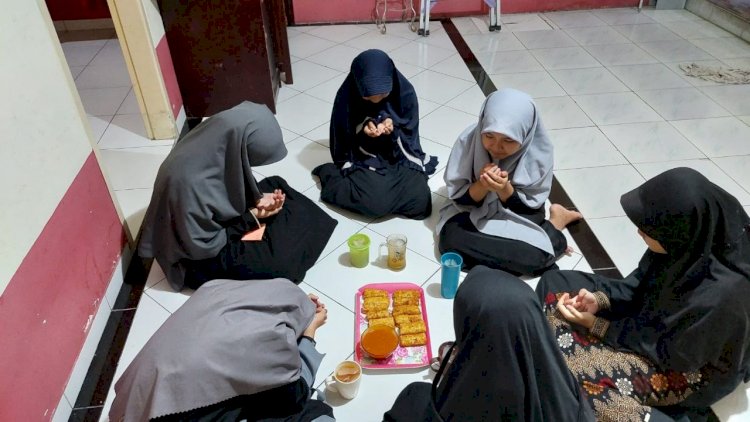 PPPA Daarul Qur'an Semarang Salurkan Sembako dan Buka Puasa Penghafal Qur'an