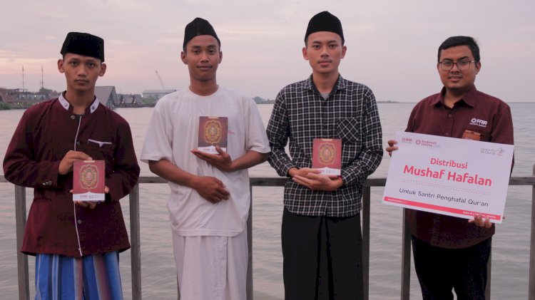 Mushaf Quran Untuk Santri Penghafal Qur'an di Pesisir Cirebon 