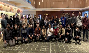 PPPA Daarul Qur’an Makassar Gelar Nobar Film Ranah 3 Warna Bersama Santri Rumah Tahfidz