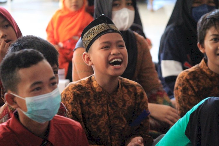 Melukis Senyum Yatim, PPPA Daarul Qur'an Semarang Ajak Puluhan Santri Dolan Ke Museum
