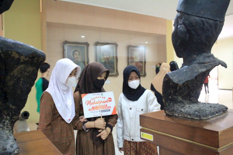 Melukis Senyum Yatim, PPPA Daarul Qur'an Semarang Ajak Puluhan Santri Dolan Ke Museum