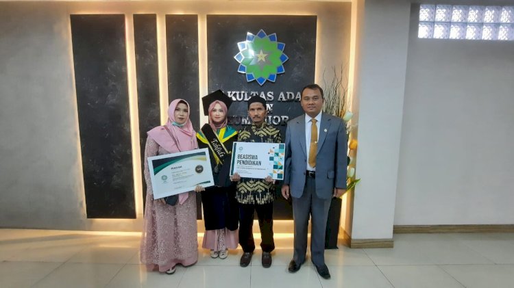 Risa Asriani, Mahasiswa BTQ dari UIN Bandung yang Resmi Lulus S1, Jadi Wisudawan Berprestasi dengan Hafalan 30 Juz