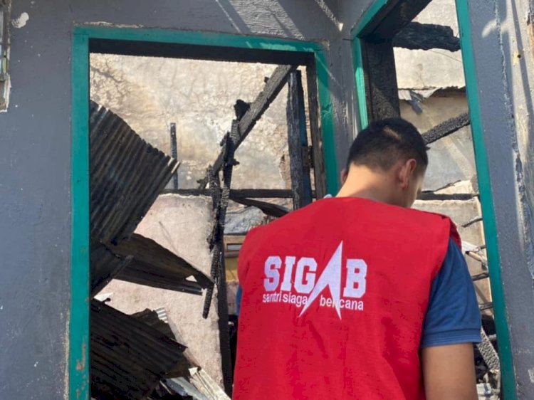 Musibah Kebakaran di Kota Makassar, SIGAB PPPA Daarul Qur'an Sulsel Salurkan Bantuan