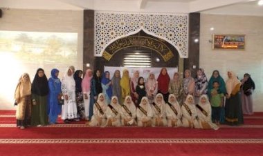 8 Santri Rumah Tahfizh Aufa Mujahidah Medan Johor Khatam 30 Juz Al-Qur'an