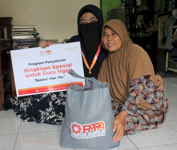 PPPA Daarul Qur’an Semarang Bagikan Bingkisan Spesial untuk Ibu Hebat Spesial Hari Ibu
