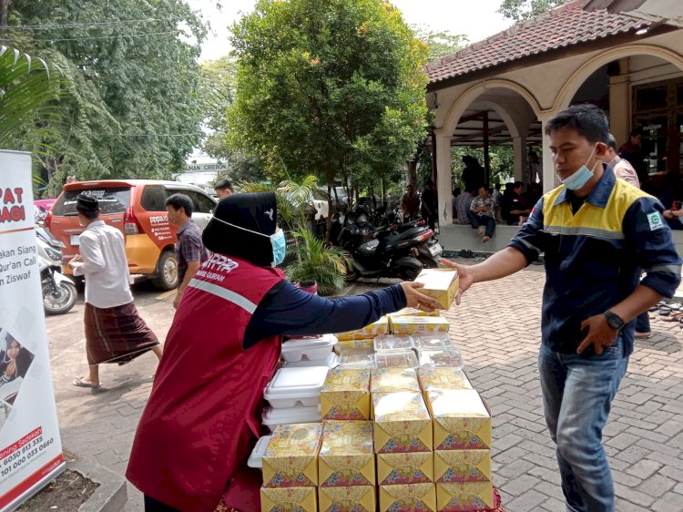 PPPA Daarul Qur'an Cirebon Bagikan 11.035 Paket Makanan Sepanjang tahun 2022
