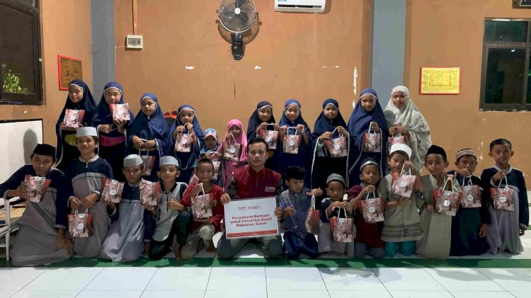 Berbagi Hygiene Kit untuk Penyintas Banjir di Makassar