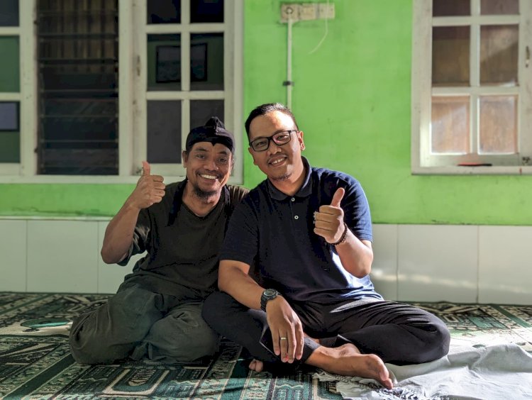 Pak Habib dan 35 Anak Asuhnya di Borobudur