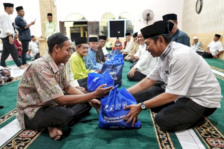 Medco Energi dan PPPA Daarul Qur'an Berbagi 800 Paket Sembako di Natuna