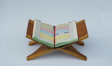 Urutan Surat dalam Al-Quran, Lengkap dengan Artinya