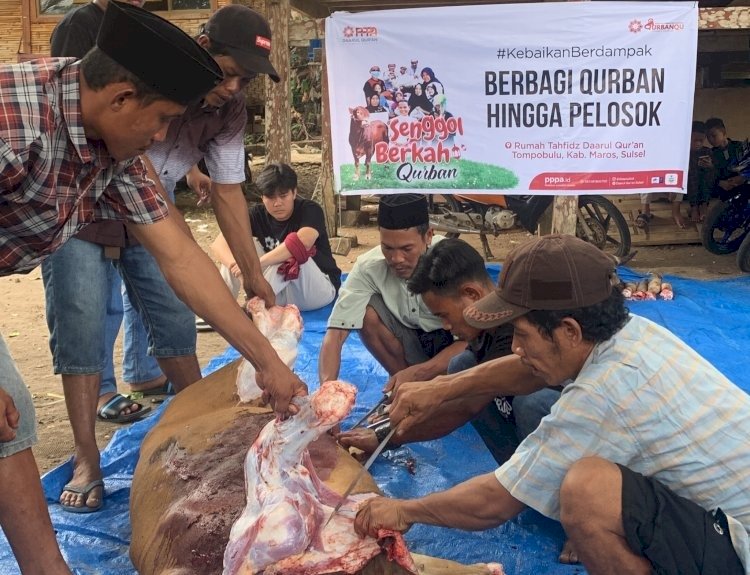 Santri dan Masyarakat di Pelosok Maros Terima Daging Qurban Amanah Donatur