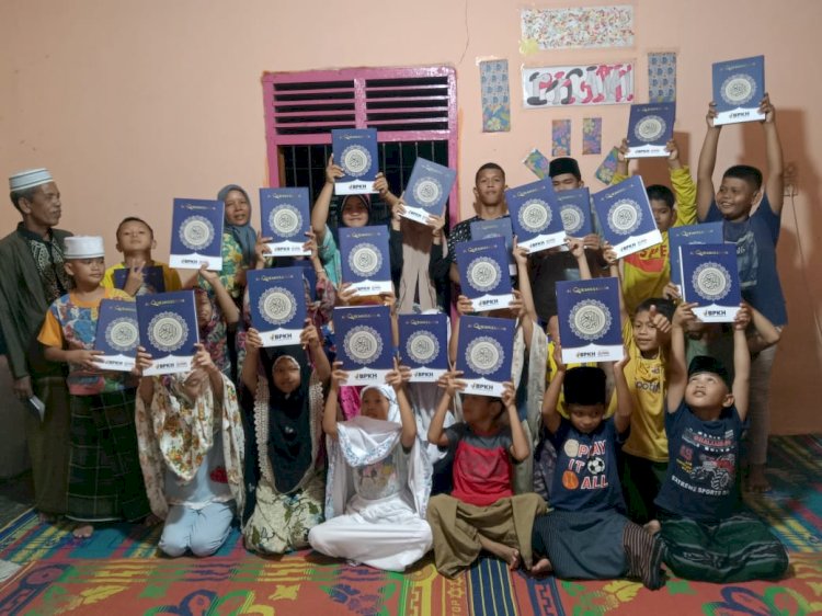 PPPA Daarul Qur'an Medan Tebar Al-Qur'an ke Desa Aek Nabara