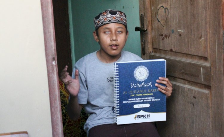 Al-Qur’an Braille Untuk Santri Difabel Rumah Tahfizh Aisyah Luqman