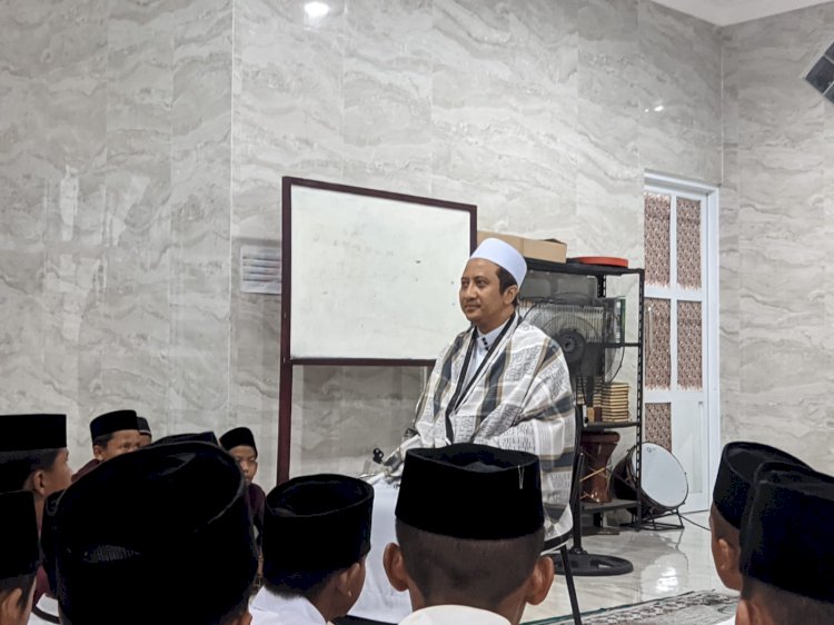 KH. Yusuf Mansur Berbagi Kisah Nabi Ibrahim di Pesantren Daarul Jameel