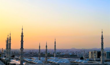 Kisah Nabi Ilyas dalam Islam: Menara Perjuangan dan Kebijaksanaan yang Abadi