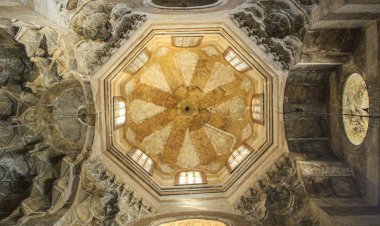 Kisah Umar bin Khattab: Bantuan Berharga dari Amirul Mukminin