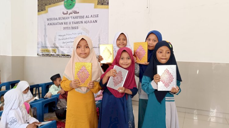 Mushaf Al-Qur'an untuk Santri Rumah Tahfidz Al Aziz