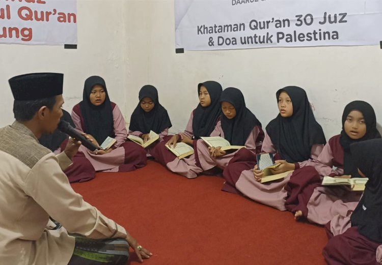 Khataman dan Doa Bersama untuk Palestina di GRHA Tahfidz PPPA Daarul Qur'an Lampung
