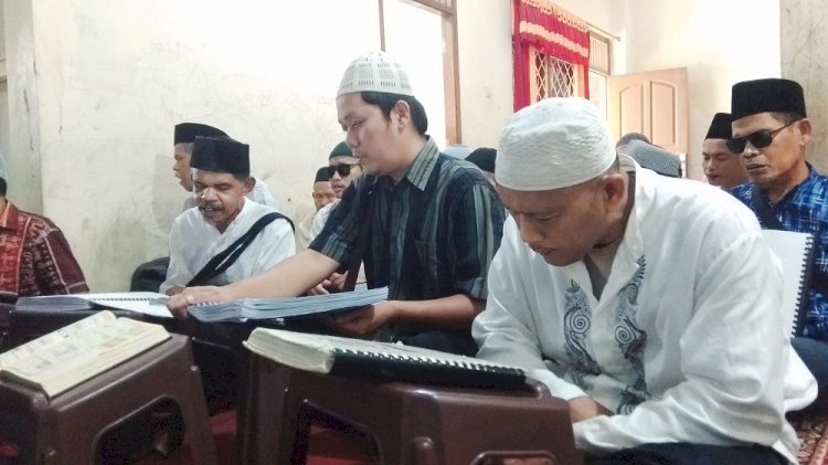 Peringati Hari Santri, Tunanetra Penghafal Quran Nurul Qolbi Gelar Khataman