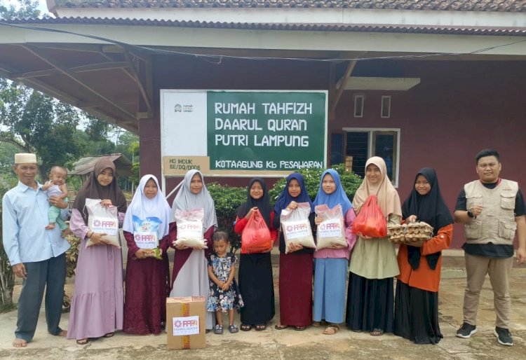PPPA Daarul Qur’an Lampung Sukses Menyalurkan Sedekah Paket Sembako untuk Santri Penghafal Qur'an
