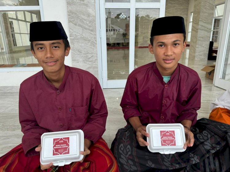 Buka Puasa Bersama Santri Penghafal Al-Qur’an di Banten