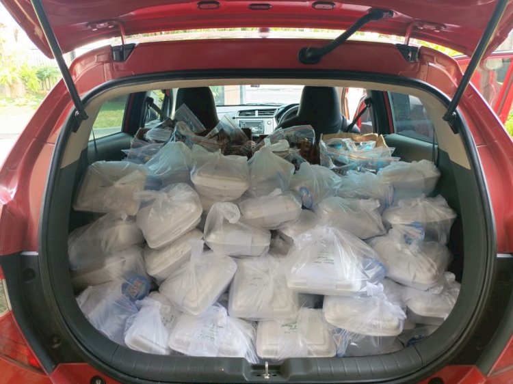 PPPA Daarul Qur’an Lampung Salurkan 430 Paket Makanan ke Lokasi Terdampak Banjir Rajabasa