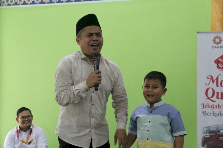 Cerita Seru Kak Toyib Hibur Anak-Anak Komplek Pesona Vista dalam Aksi Mobile Qur'an