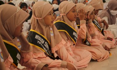 Wisuda Tahfizh Jawa Timur, Menuju Hari Santri Nasional 2024