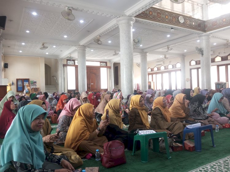 Pentingnya Peran Orang Tua dalam Menanamkan Nilai Al-Qur'an pada Anak