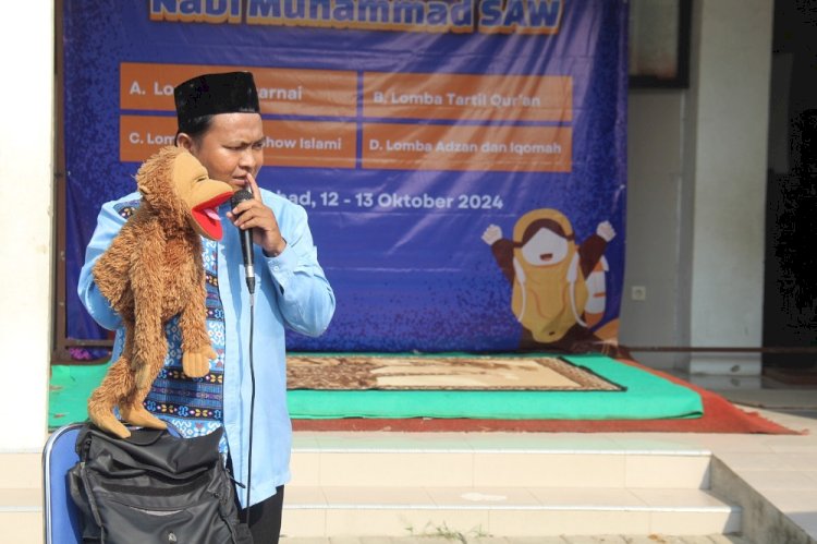 Momen Kak Muis Hibur Anak-Anak dalam Aksi Mobile Quran