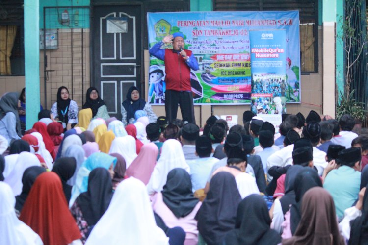 Roadshow Mobile Qur'an Semarakkan Maulid Nabi Muhammad SAW di Semarang