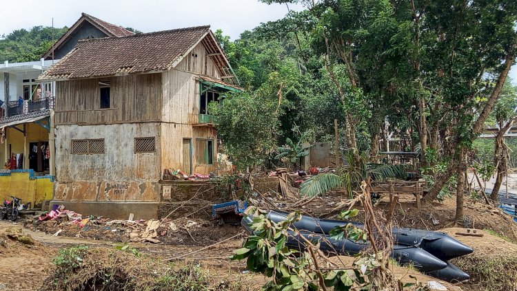 Listrik Mati, PPPA Daarul Qur'an Bogor Salurkan Genset untuk Warga dan Ponpes di Sukabumi Selatan