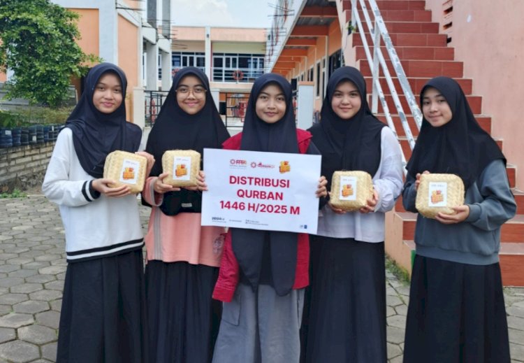 Qurban Donatur Disembelih di Pesantren, Santri Terlibat Hingga Distribusi