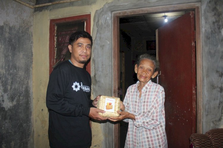 Syukur Bu Ecin di Pelosok Cikalong Wetan: Qurban Ini Rezeki Tak Terduga