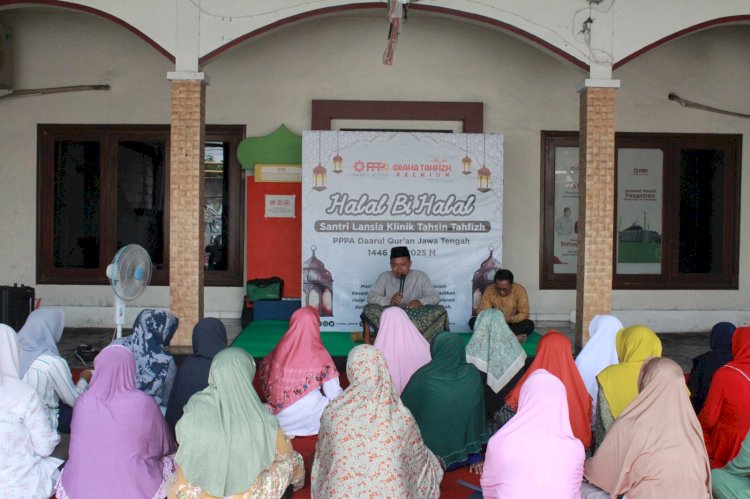 Halal Bi Halal Santri Lansia PPPA Daarul Qur'an Jateng