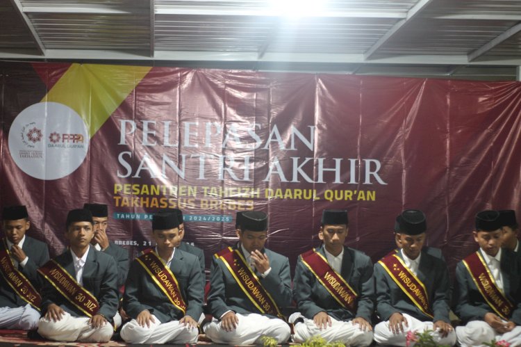 Pelepasan Santri Akhir Kelas 12 Pesantren Takhassus Brebes