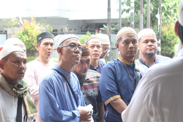 PPPA Daarul Quran Bogor Salurkan Quran Isyarat untuk Komunitas Tuli Mengaji