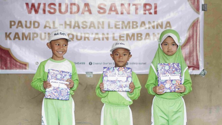 Berlangsung Penuh Khidmat, 13 Santri PAUD/TK Al-Hasan Lembanna di Wisuda