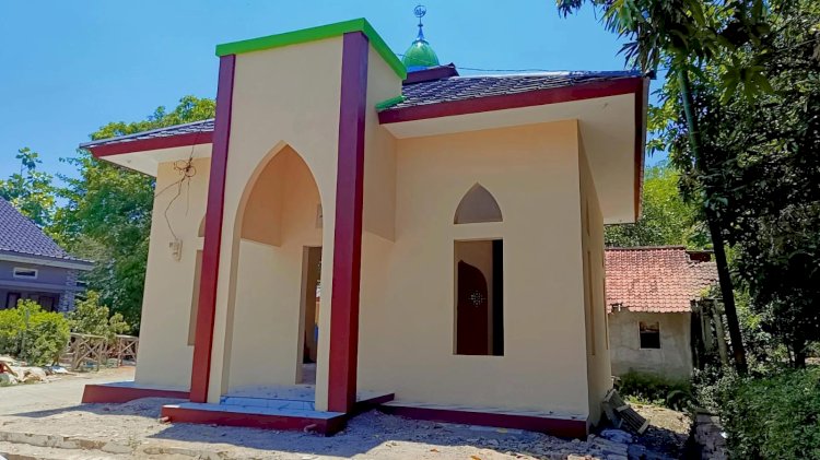 Renovasi Mushola Tua yang Penuh Sejarah