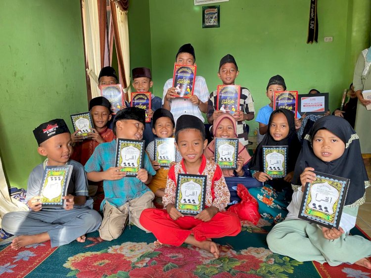 PPPA Daarul Qur’an Medan Salurkan Wakaf Al-Qur’an ke Desa Ujung Bandar