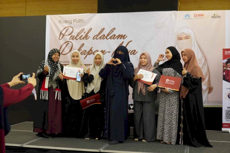 Komunitas Bareng Sisterfillah dan Hers Community Hadiri Kajian Umma Ilmia Amalia di Makassar