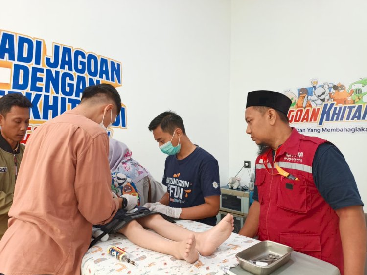 Khitan Ceria bersama Jagoan Khitan Cirebon