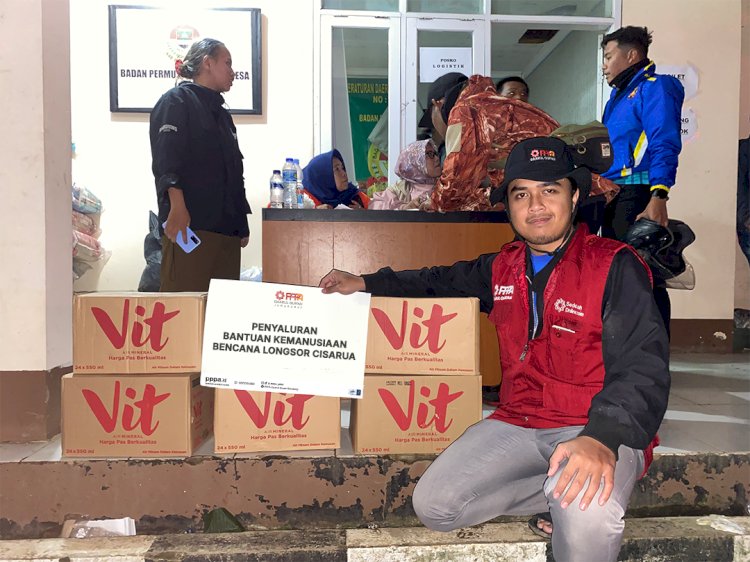 Respon Kemanusiaan Relawan SIGAB PPPA Daarul Qur'an di Lokasi Bencana Longsor Cisarua