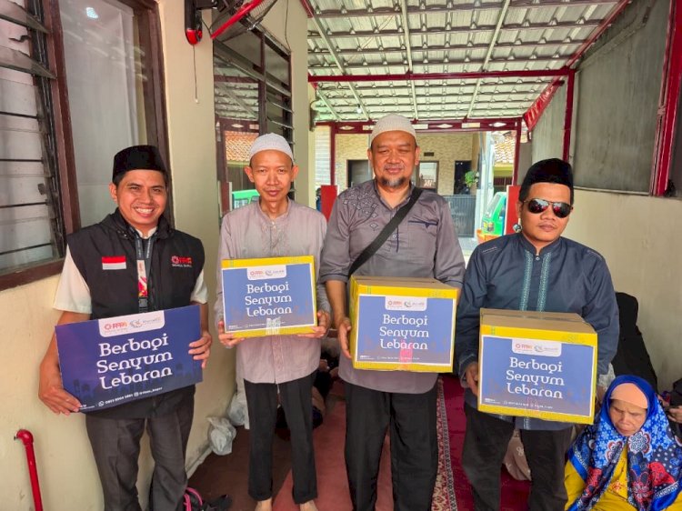 PPPA Daarul Quran Bogor Salurkan Bingkisan Lebaran untuk Tunanetra Penghafal Quran