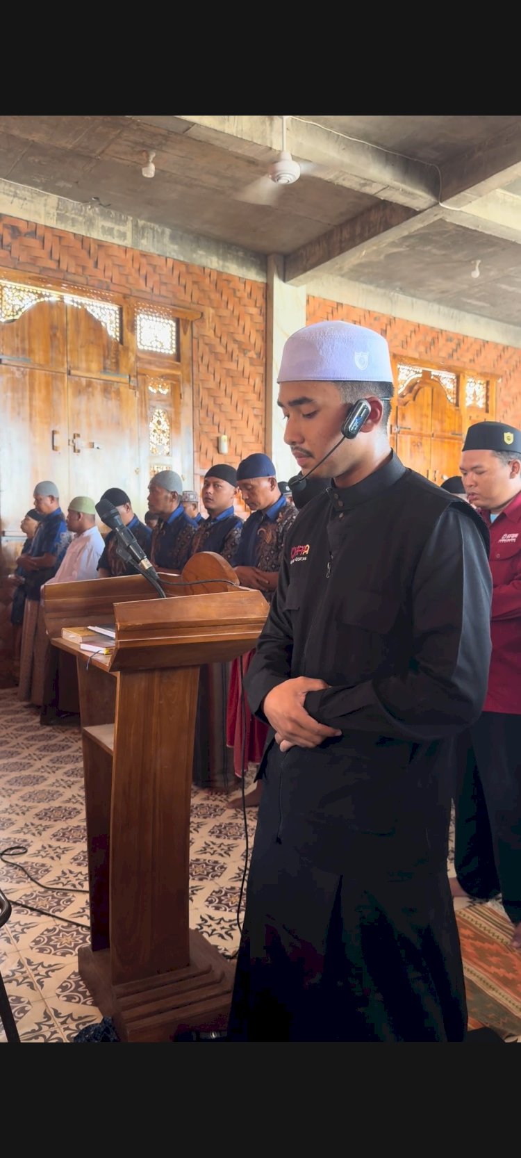 Imam Muda Hadir di Tengah ODGJ, Sholat Jumat Penuh Makna di Masjis Pondok Rehabilitasi