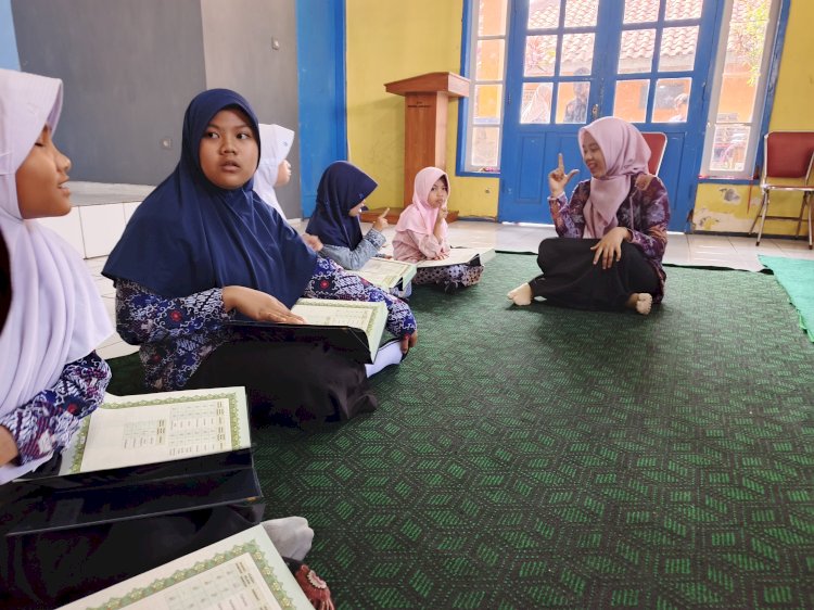 Program Tuli Mengaji : NGAJI AL-QUR’AN ISYARAT